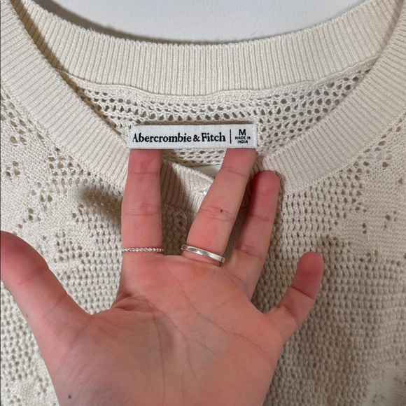 Abercrombie Crochet Style Button Up Sweater In Cream - M - Picture 3 of 4